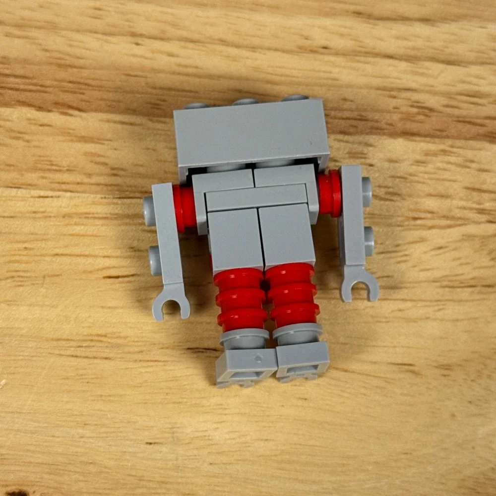 LEGO Brickfest 2023 Robot Mini Figure‎ Exclusive Limited Edition - Picture 4 of 4